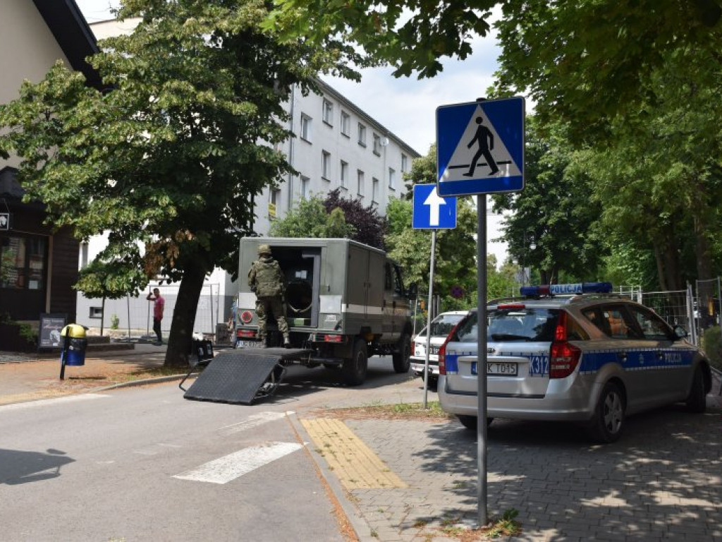 Saperzy zneutralizowali niewybuch znaleziony w centrum Tarnobrzega [zdjęcia]