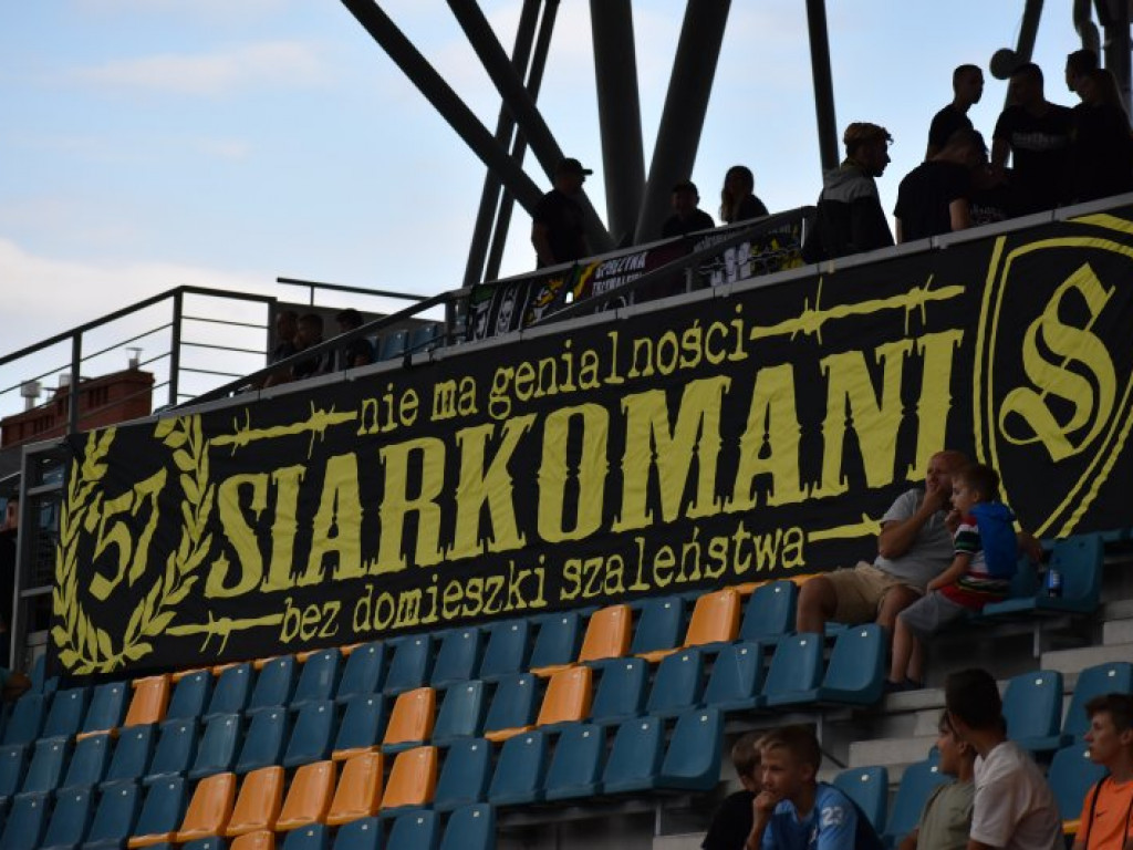 Siarka gromi na przywitanie z II ligą! Zobacz zdjęcia z meczu