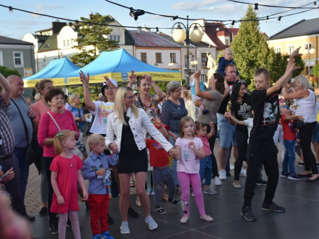 Tarnobrzeg się bawił! Za nami druga potańcówka na rynku [zdjęcia]