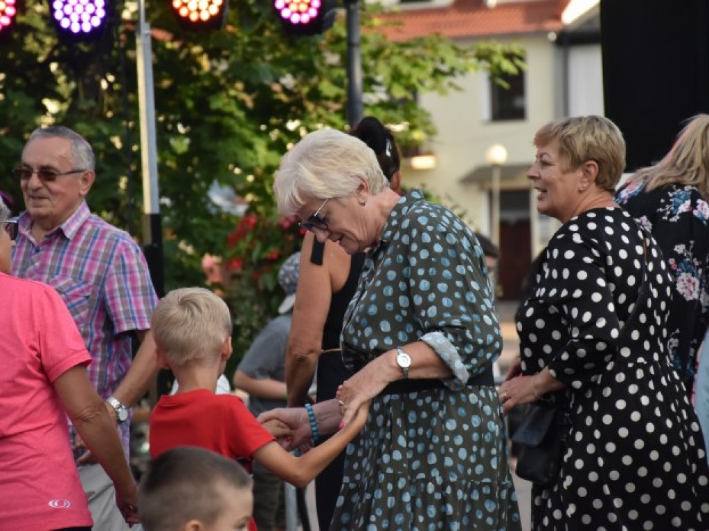 Tarnobrzeg się bawił! Za nami druga potańcówka na rynku [zdjęcia]