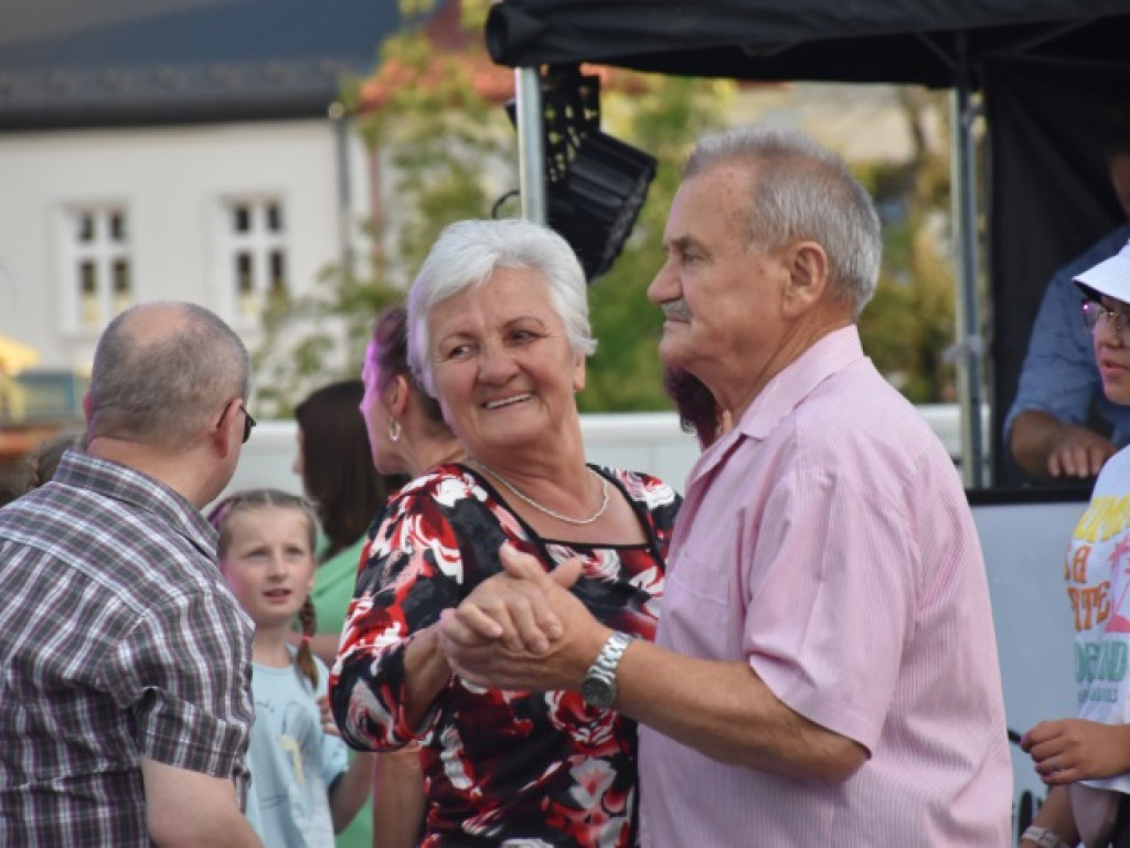 Tarnobrzeg się bawił! Za nami druga potańcówka na rynku [zdjęcia]
