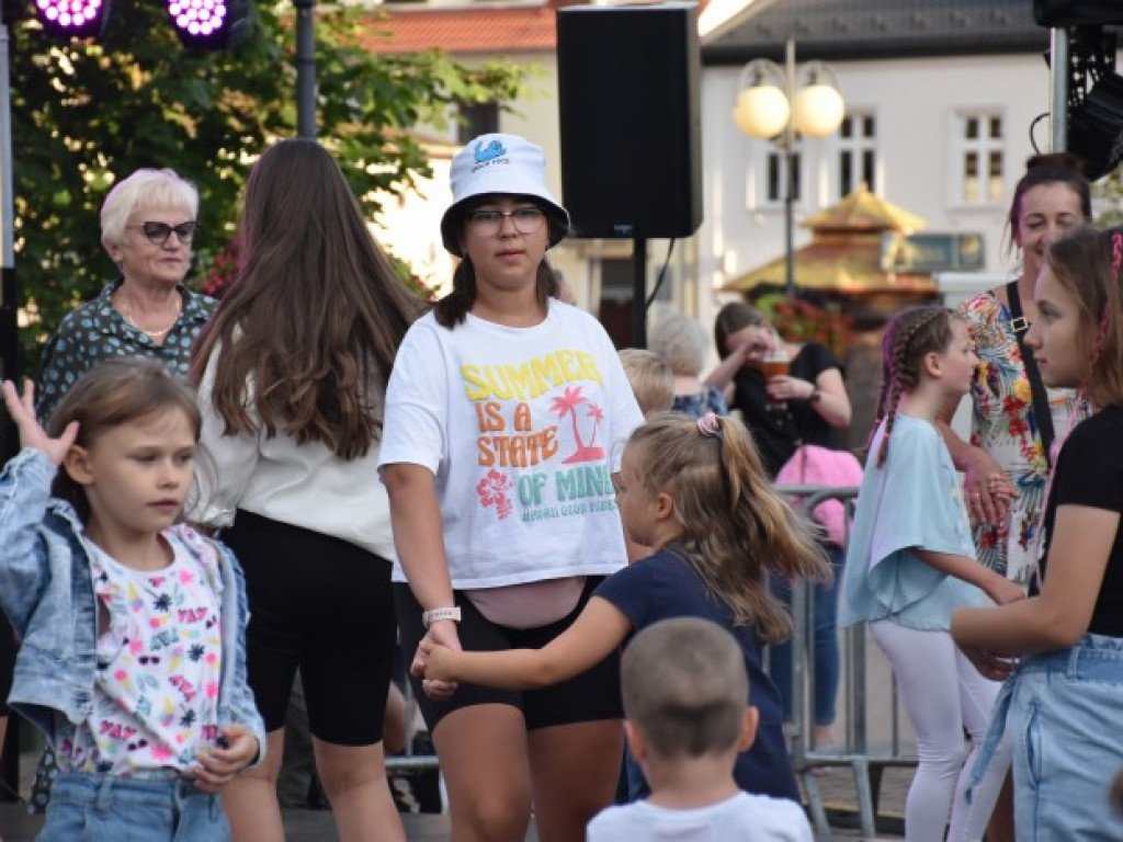 Tarnobrzeg się bawił! Za nami druga potańcówka na rynku [zdjęcia]