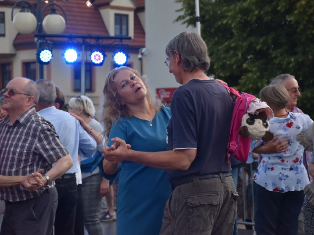 Tarnobrzeg się bawił! Za nami druga potańcówka na rynku [zdjęcia]