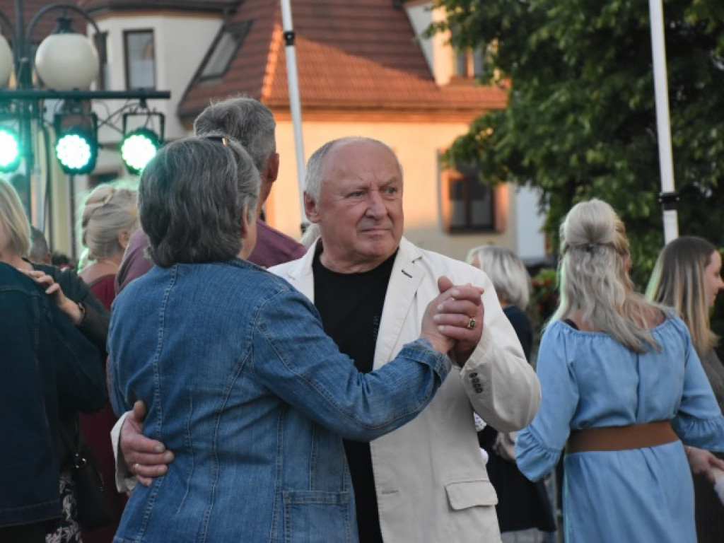 Tarnobrzeg się bawił! Za nami druga potańcówka na rynku [zdjęcia]