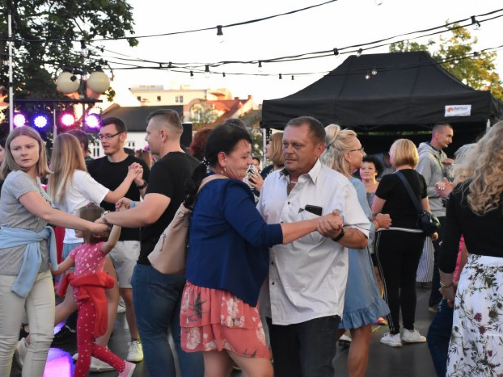 Tarnobrzeg się bawił! Za nami druga potańcówka na rynku [zdjęcia]