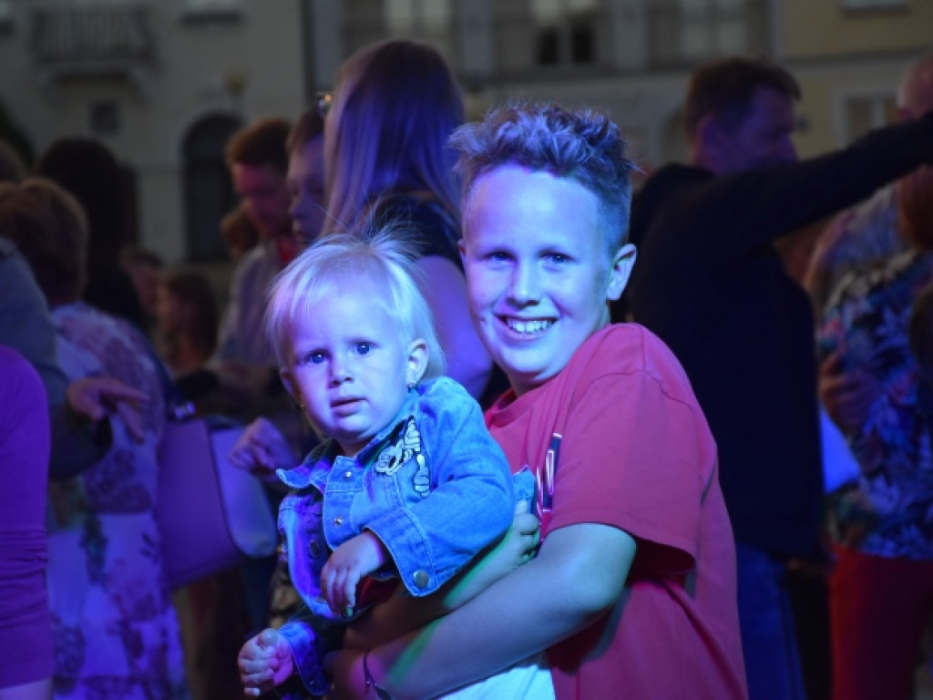 Tarnobrzeg się bawił! Za nami druga potańcówka na rynku [zdjęcia]