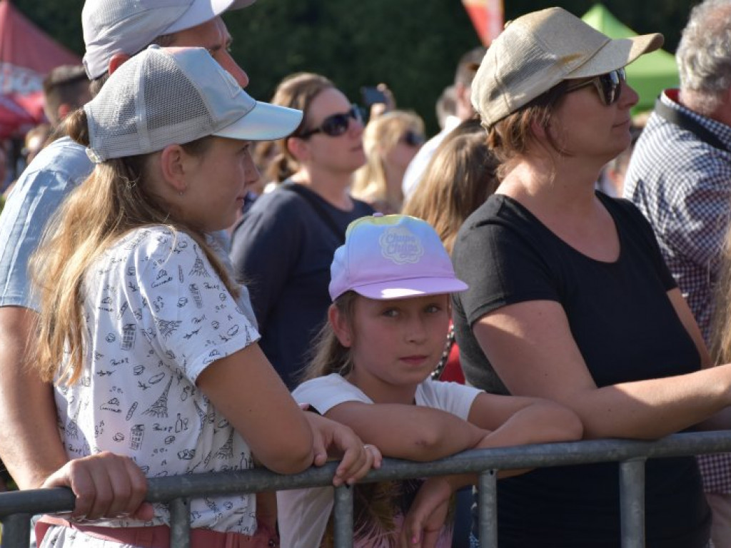 Dni Tarnobrzega 2022. Fantastyczne koncerty drugiego dnia imprezy - cześć 1 [zdjęcia]