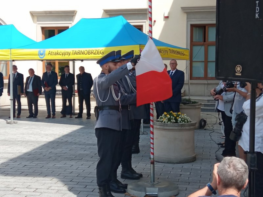 Tarnobrzeska policja świętuje. Deszcz awansów i odznaczeń [zdjęcia]