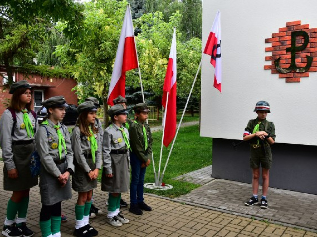 Sandomierzanie uczcili Krzysztofa Kamila Baczyńskiego i innych powstańców warszawskich [zdjęcia]