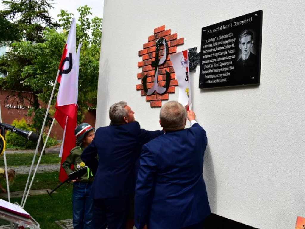 Sandomierzanie uczcili Krzysztofa Kamila Baczyńskiego i innych powstańców warszawskich [zdjęcia]