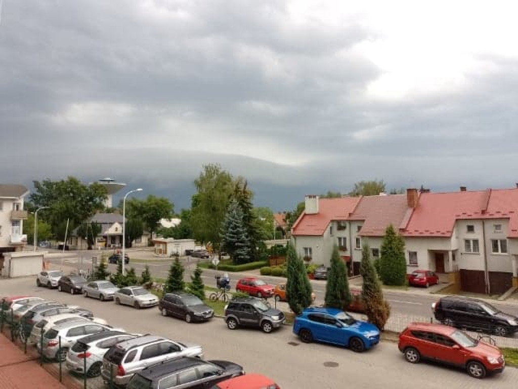 Monstrualna chmura nad Tarnobrzegiem [zdjęcia]