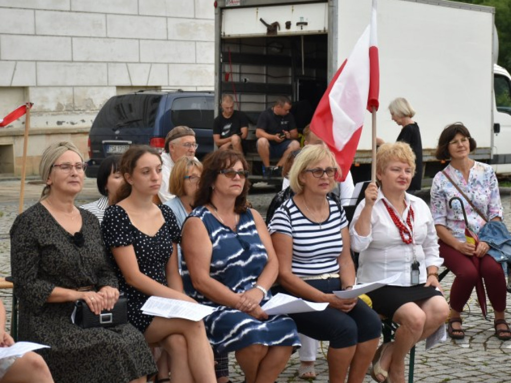 Zaśpiewali dla bohaterów akcji 
