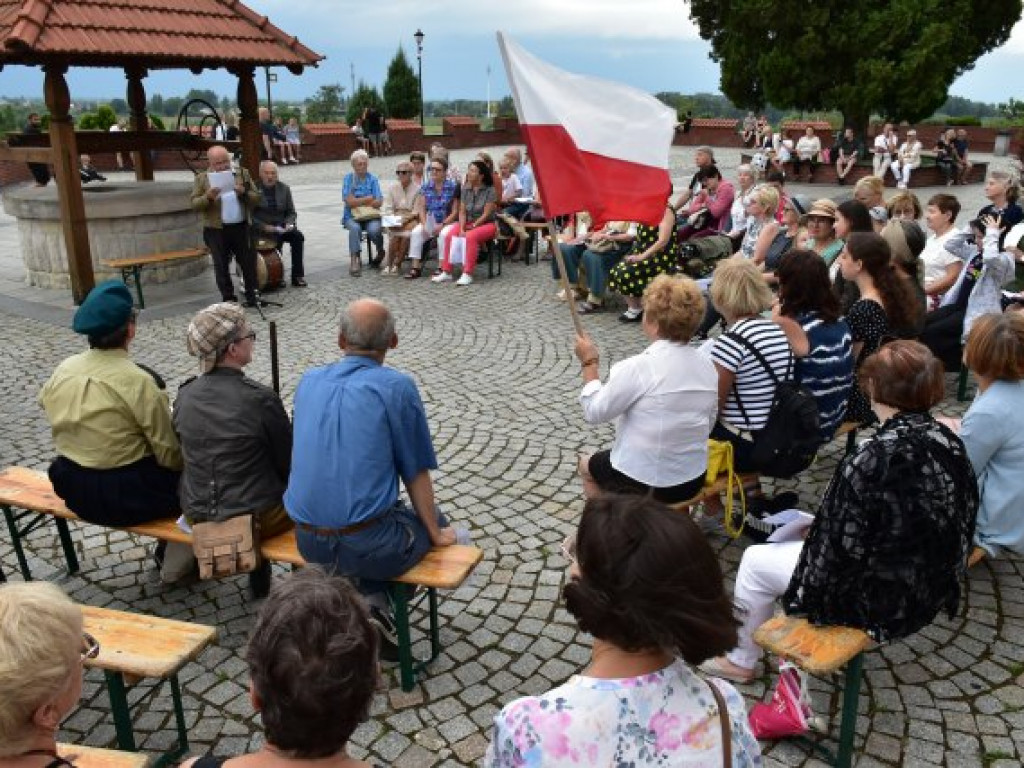 Zaśpiewali dla bohaterów akcji 