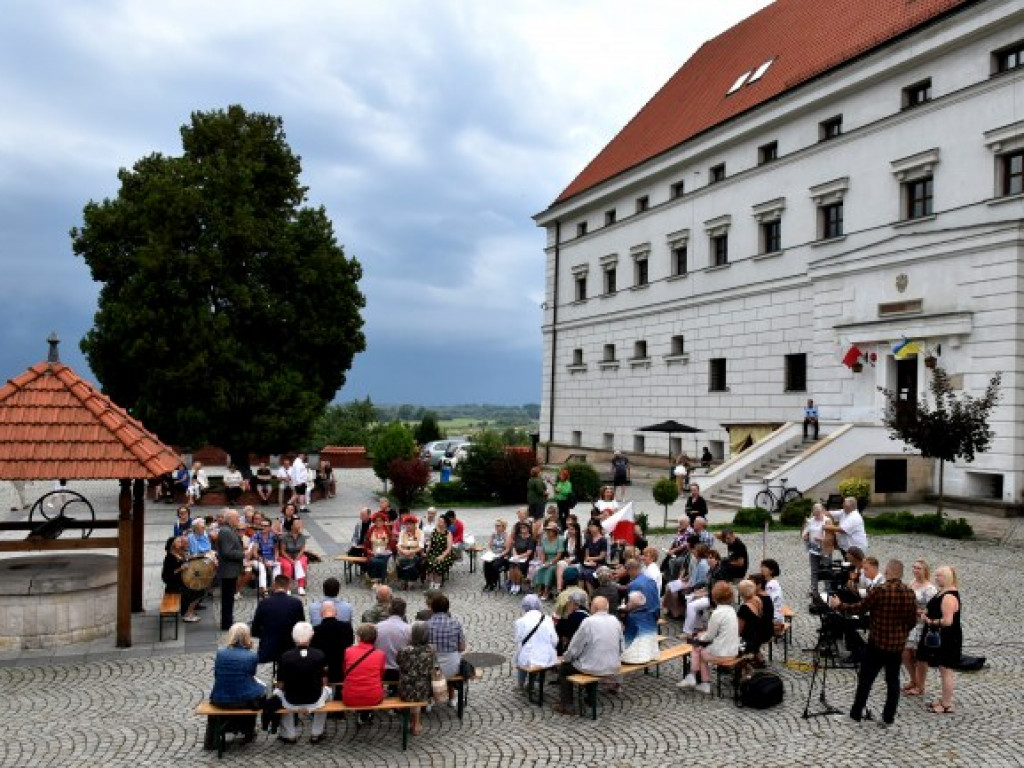 Zaśpiewali dla bohaterów akcji 