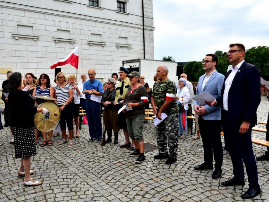 Zaśpiewali dla bohaterów akcji 