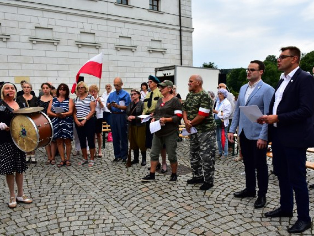 Zaśpiewali dla bohaterów akcji 