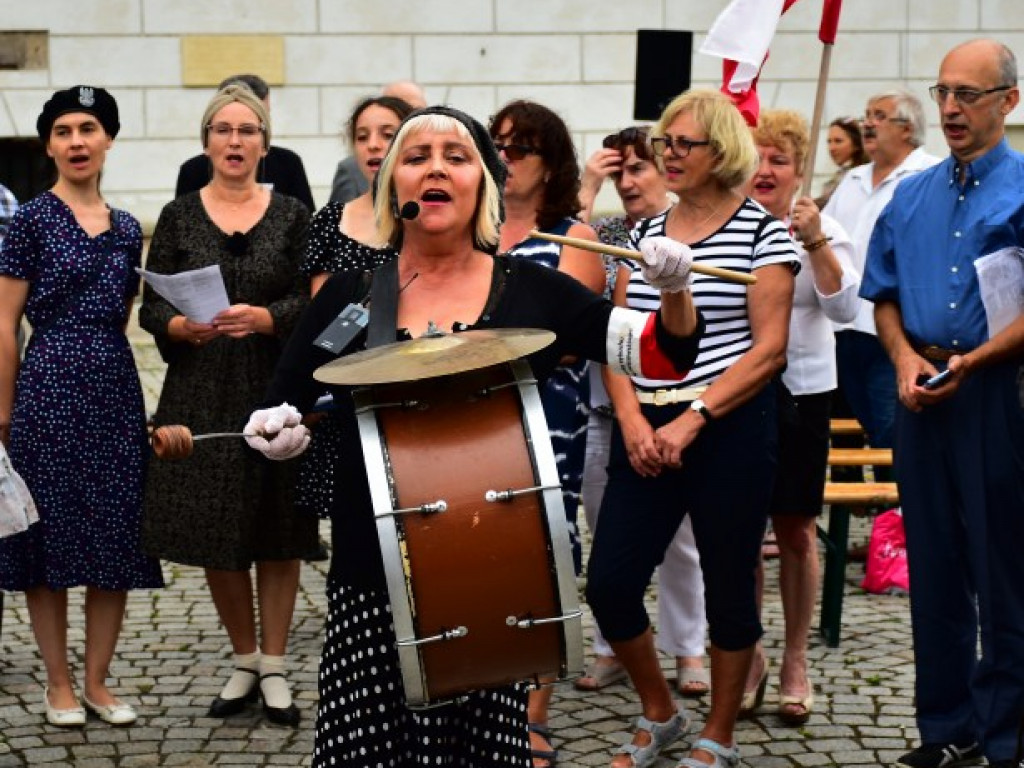 Zaśpiewali dla bohaterów akcji 