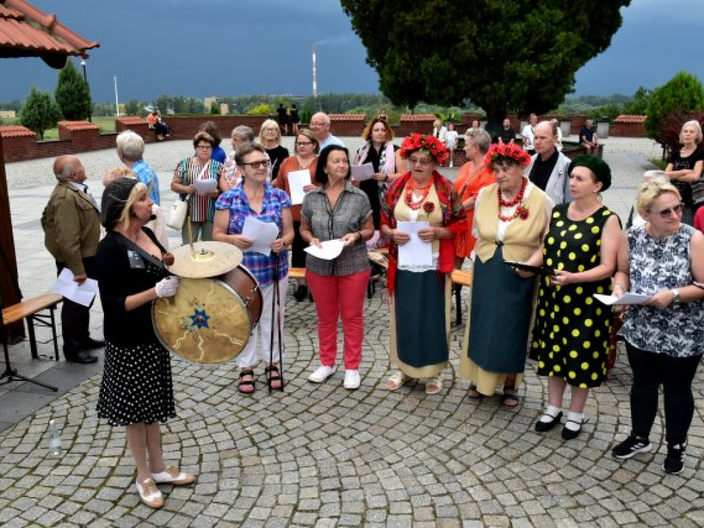Zaśpiewali dla bohaterów akcji 