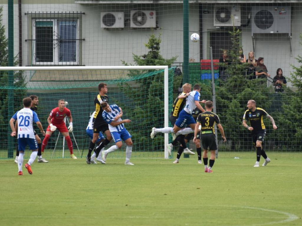 Siarka Tarnobrzeg - Wisła Puławy 2-4. Pierwsza porażka tarnobrzeżan w 2 lidze [zdjęcia]