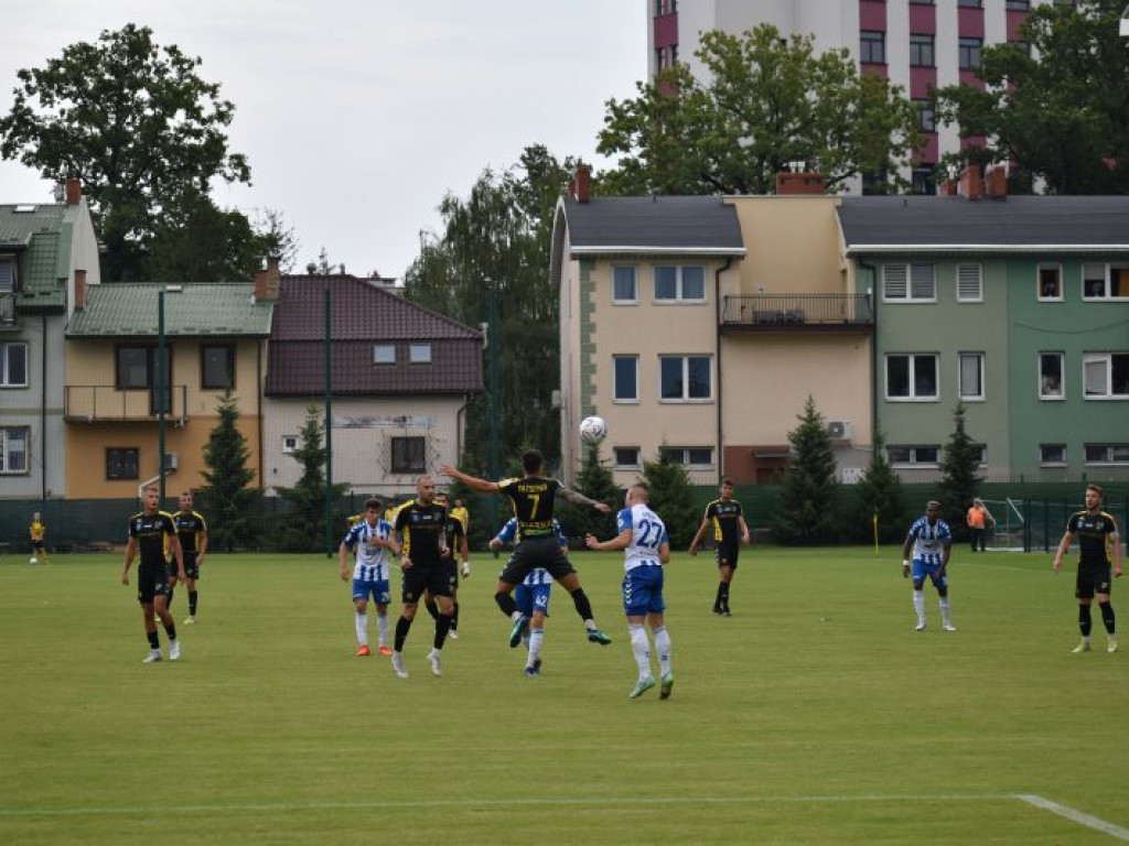 Siarka Tarnobrzeg - Wisła Puławy 2-4. Pierwsza porażka tarnobrzeżan w 2 lidze [zdjęcia]