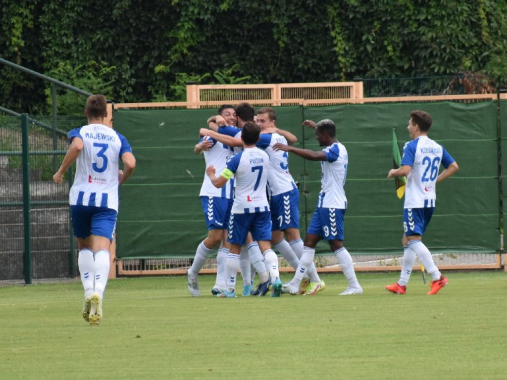 Siarka Tarnobrzeg - Wisła Puławy 2-4. Pierwsza porażka tarnobrzeżan w 2 lidze [zdjęcia]
