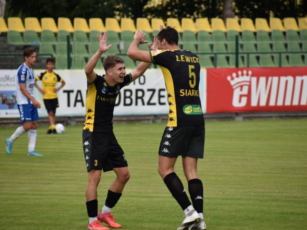 Siarka Tarnobrzeg - Wisła Puławy 2-4. Pierwsza porażka tarnobrzeżan w 2 lidze [zdjęcia]