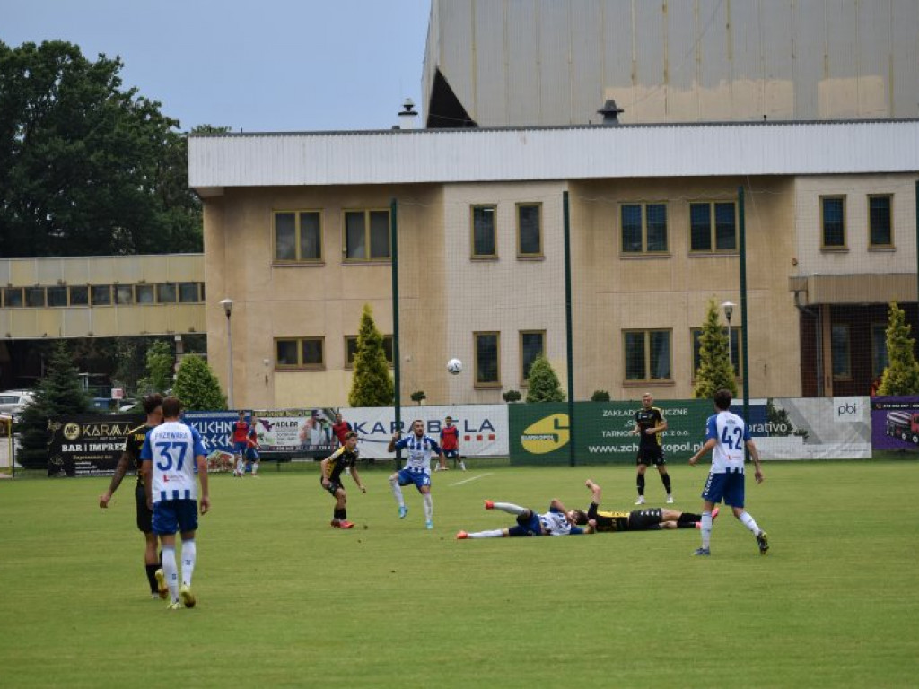 Siarka Tarnobrzeg - Wisła Puławy 2-4. Pierwsza porażka tarnobrzeżan w 2 lidze [zdjęcia]