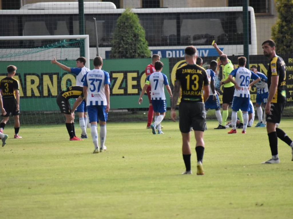 Siarka Tarnobrzeg - Wisła Puławy 2-4. Pierwsza porażka tarnobrzeżan w 2 lidze [zdjęcia]