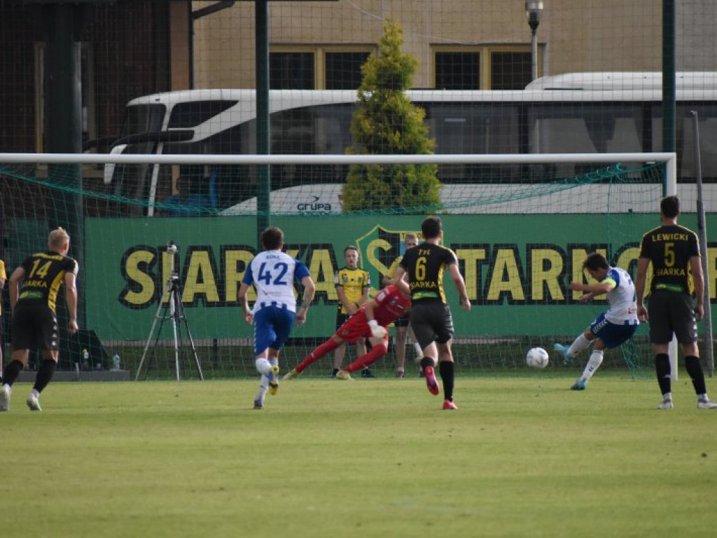 Siarka Tarnobrzeg - Wisła Puławy 2-4. Pierwsza porażka tarnobrzeżan w 2 lidze [zdjęcia]