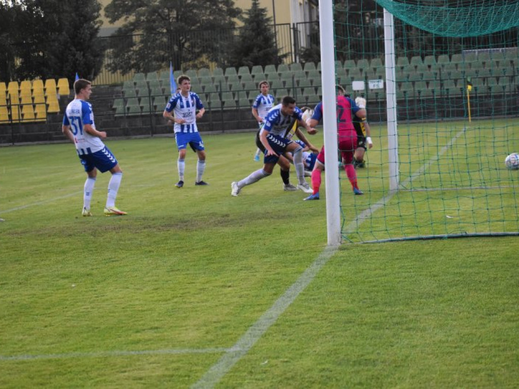 Siarka Tarnobrzeg - Wisła Puławy 2-4. Pierwsza porażka tarnobrzeżan w 2 lidze [zdjęcia]