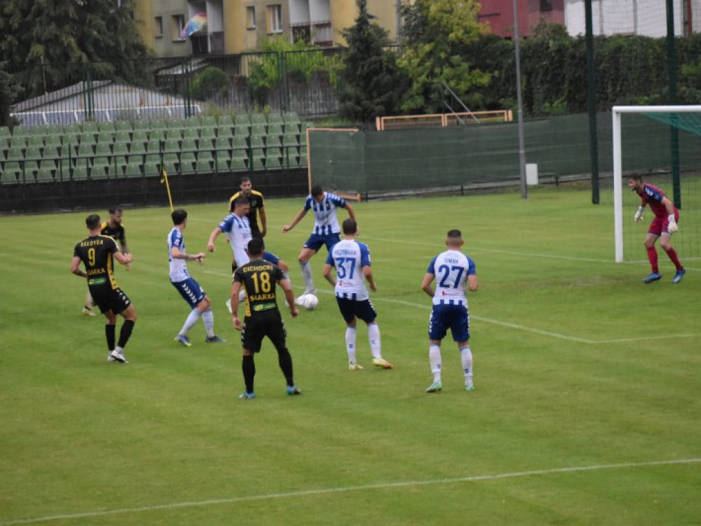 Siarka Tarnobrzeg - Wisła Puławy 2-4. Pierwsza porażka tarnobrzeżan w 2 lidze [zdjęcia]