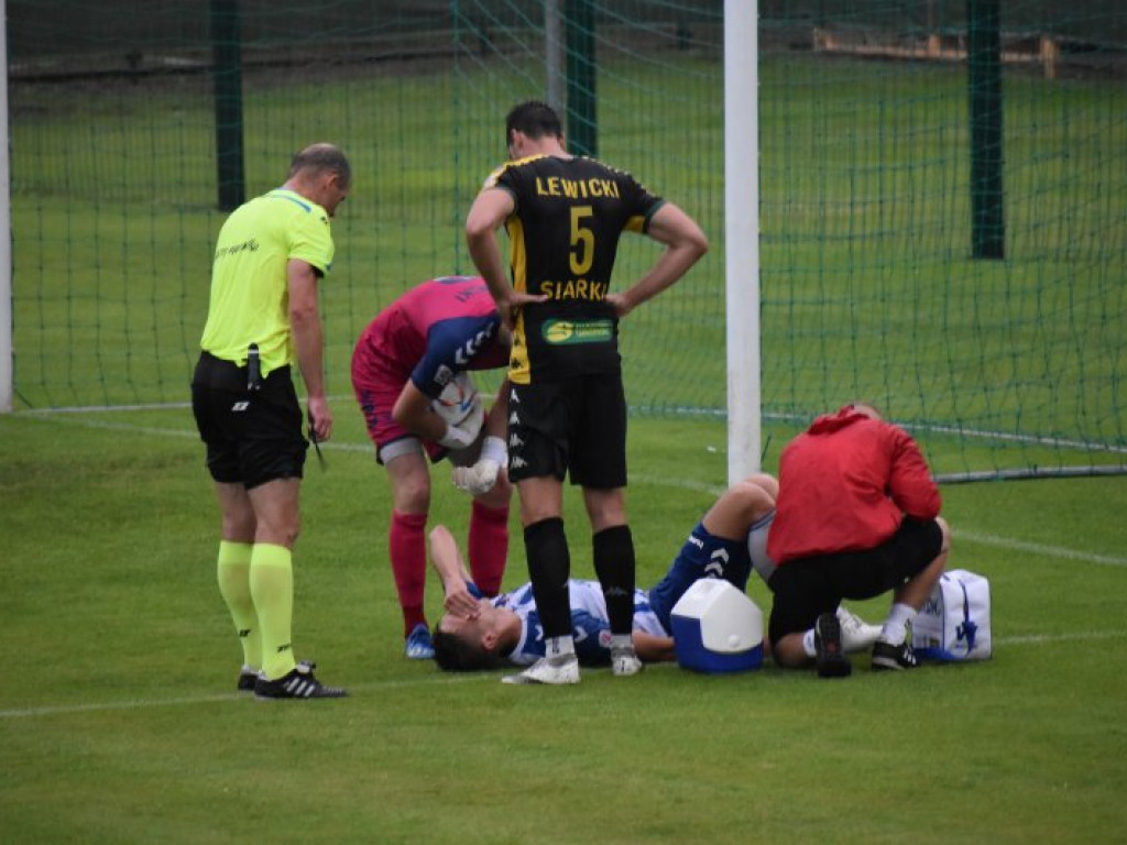 Siarka Tarnobrzeg - Wisła Puławy 2-4. Pierwsza porażka tarnobrzeżan w 2 lidze [zdjęcia]