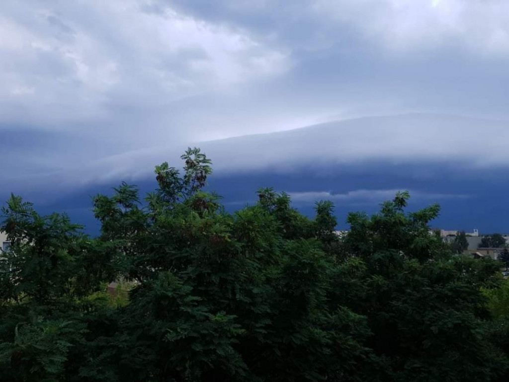 Wał szkwałowy nad Tarnobrzegiem. Niesamowite zdjęcia naszych czytelników [zdjęcia]