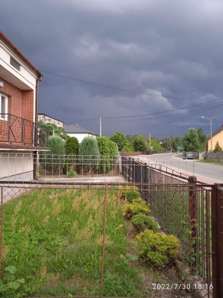 Wał szkwałowy nad Tarnobrzegiem. Niesamowite zdjęcia naszych czytelników [zdjęcia]