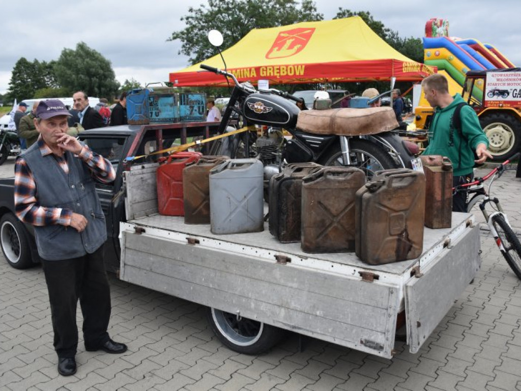 Zlot zabytkowych motocykli w Grębowie [zdjęcia]