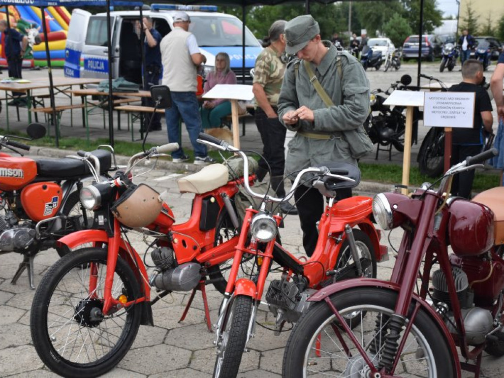 Zlot zabytkowych motocykli w Grębowie [zdjęcia]