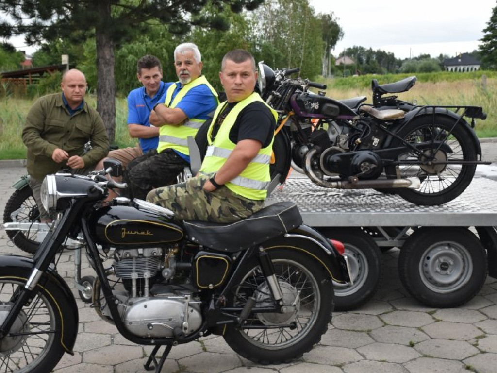 Zlot zabytkowych motocykli w Grębowie [zdjęcia]