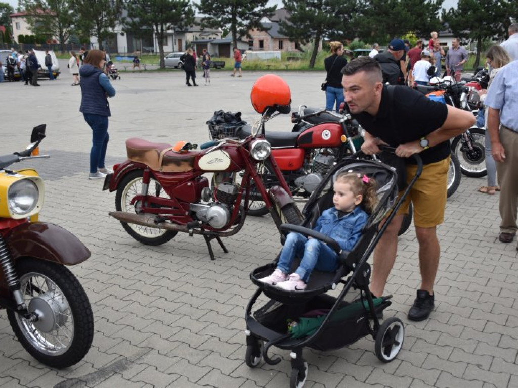 Zlot zabytkowych motocykli w Grębowie [zdjęcia]