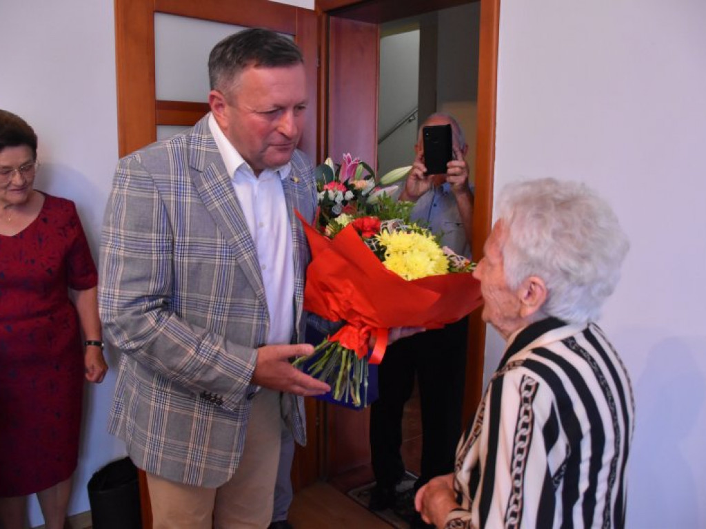 100 lat Eleonory Matuszak z miejscowości Trześń w gminie Gorzyce [zdjęcia]