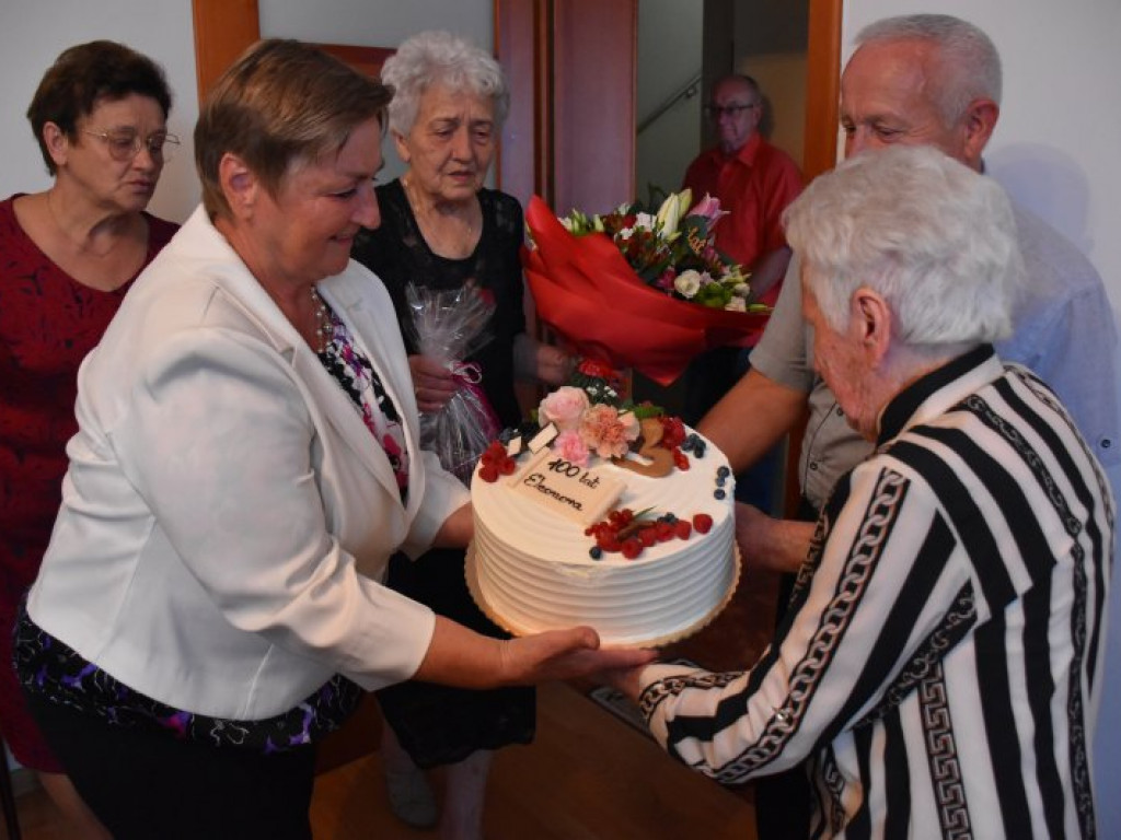100 lat Eleonory Matuszak z miejscowości Trześń w gminie Gorzyce [zdjęcia]