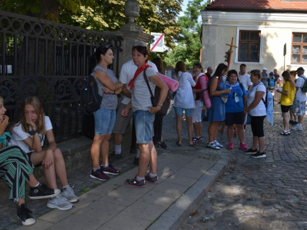 Wyruszyła XXXIX Piesza Pielgrzymka Diecezji Sandomierskiej na Jasną Górę [zdjęcia]