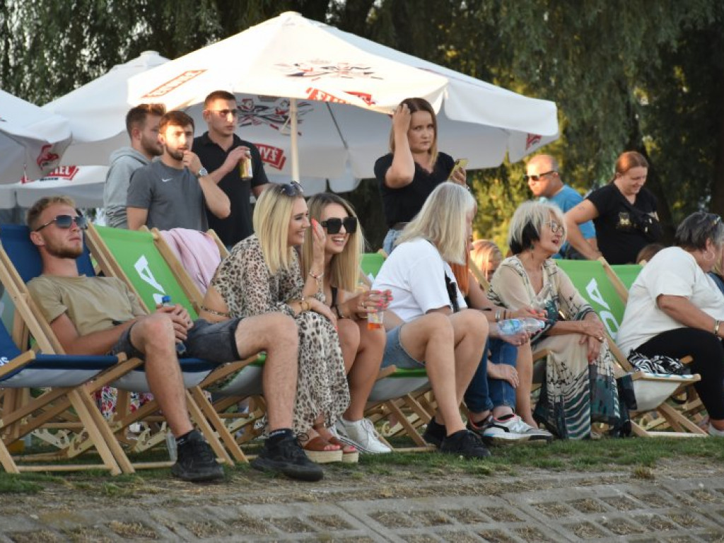Wielki pokaz mody na Jeziorze Tarnobrzeskim - kulisy [zdjęcia]