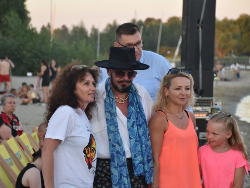 Wielki pokaz mody na Jeziorze Tarnobrzeskim - kulisy [zdjęcia]