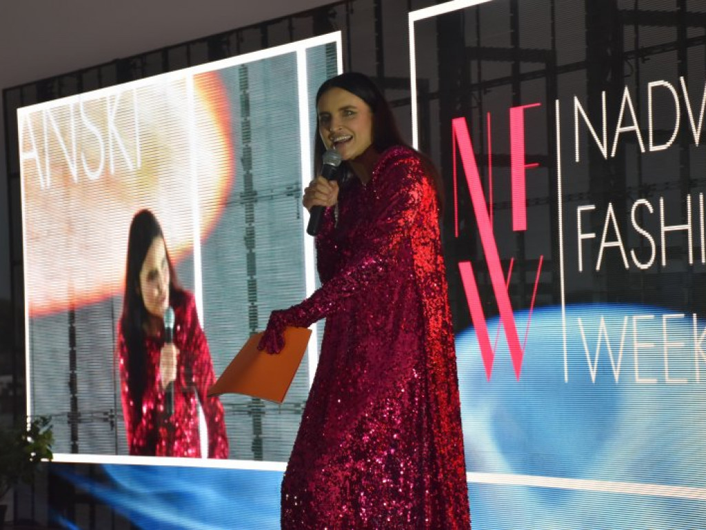 Nadwiślański Fashion Week - wielki pokaz mody na Jeziorze Tarnobrzeskim cz.1 [zdjęcia]