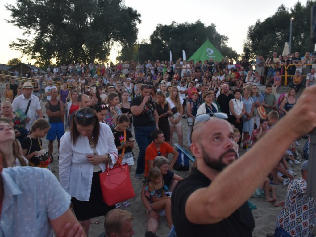 Nadwiślański Fashion Week - wielki pokaz mody na Jeziorze Tarnobrzeskim cz.1 [zdjęcia]