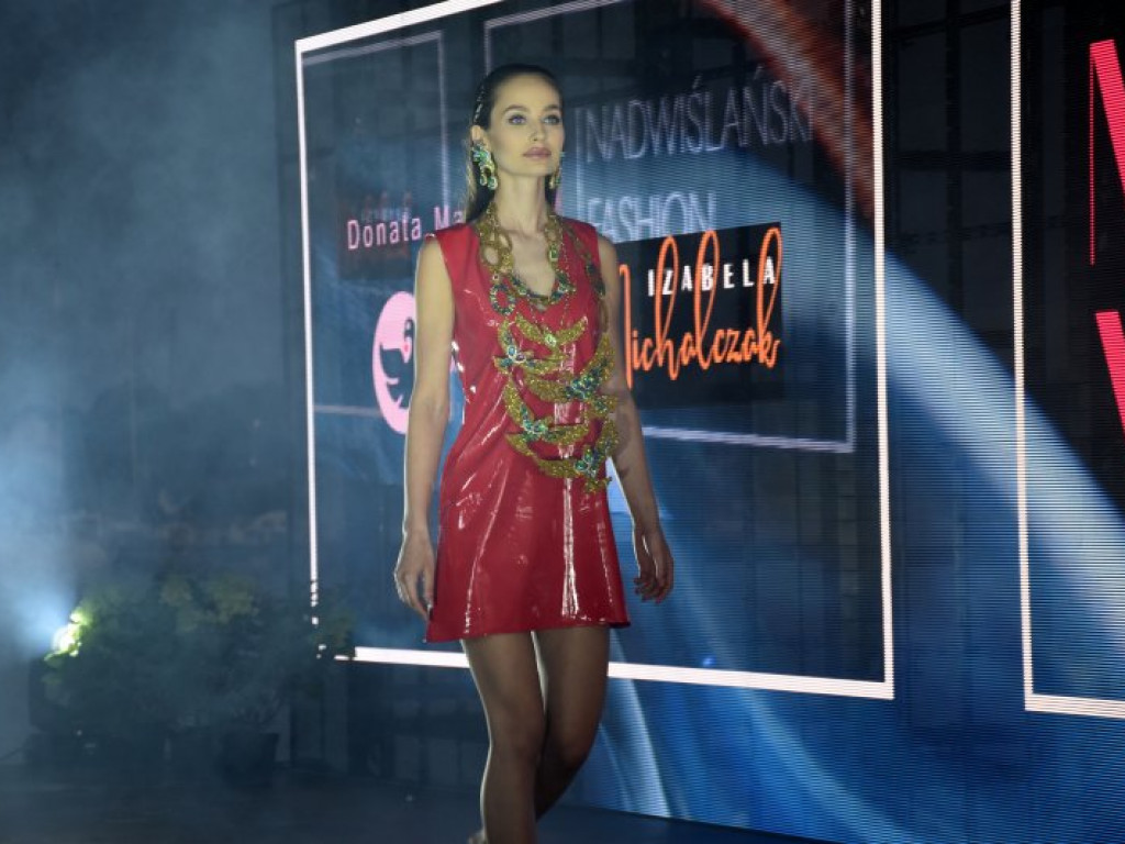 Nadwiślański Fashion Week - wielki pokaz mody na Jeziorze Tarnobrzeskim cz.1 [zdjęcia]
