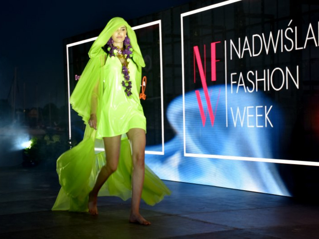 Nadwiślański Fashion Week - wielki pokaz mody na Jeziorze Tarnobrzeskim cz.1 [zdjęcia]