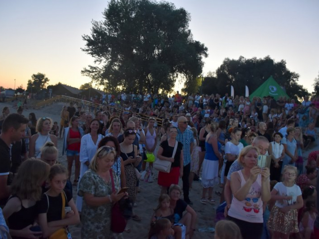 Nadwiślański Fashion Week - wielki pokaz mody na Jeziorze Tarnobrzeskim cz.1 [zdjęcia]