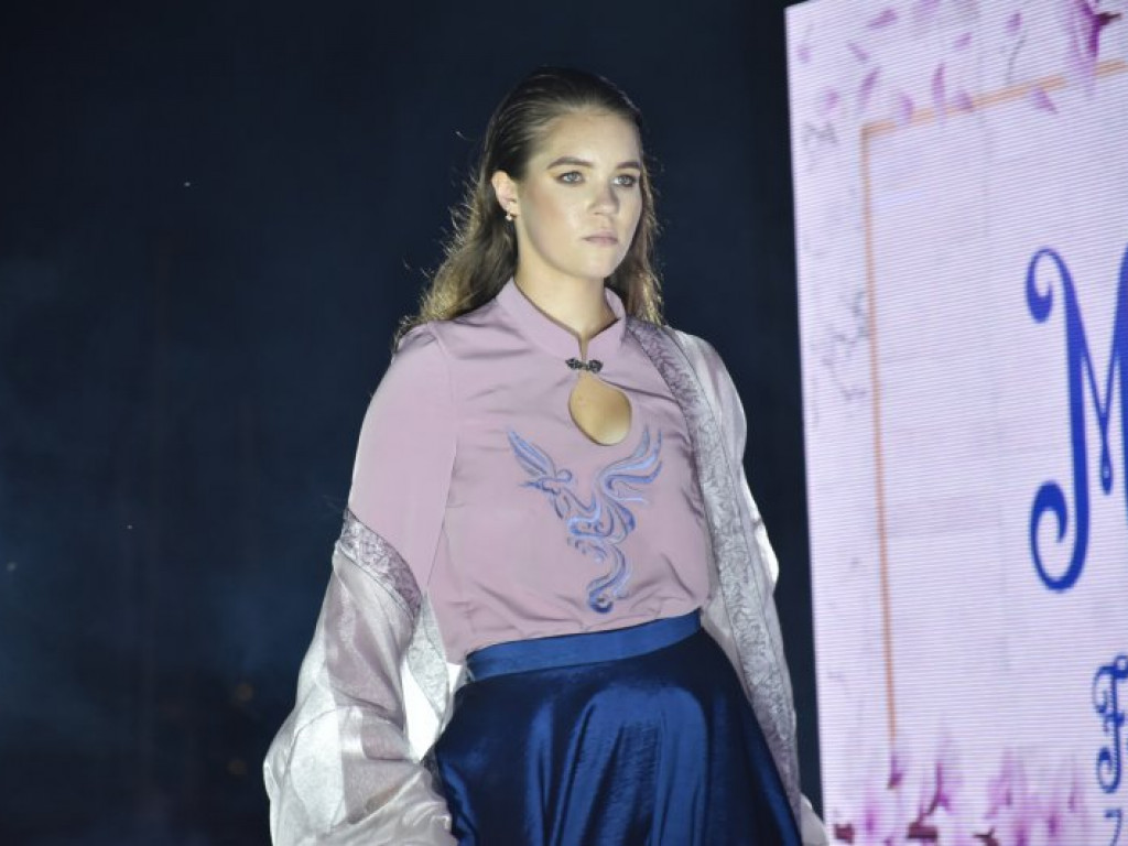 Nadwiślański Fashion Week - wielki pokaz mody na Jeziorze Tarnobrzeskim cz.1 [zdjęcia]