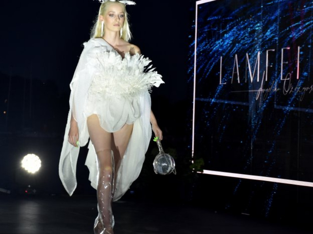 Nadwiślański Fashion Week - wielki pokaz mody na Jeziorze Tarnobrzeskim cz.1 [zdjęcia]
